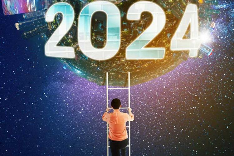 How will be the year 2024 according to astrologers?