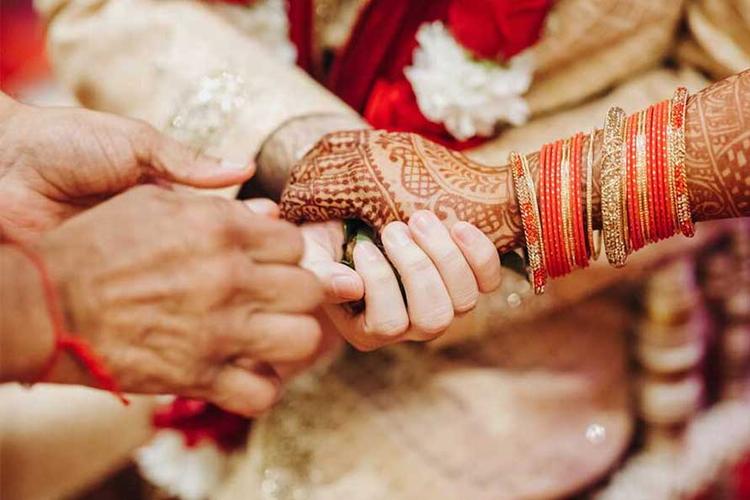 Should you marry your boyfriend despite your astrologer's warning about your astrological compatibility?