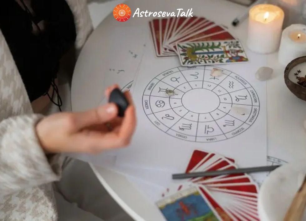 Top 5 Tarot Spreads for Finding Clarity in Life:astrosevatalk.com